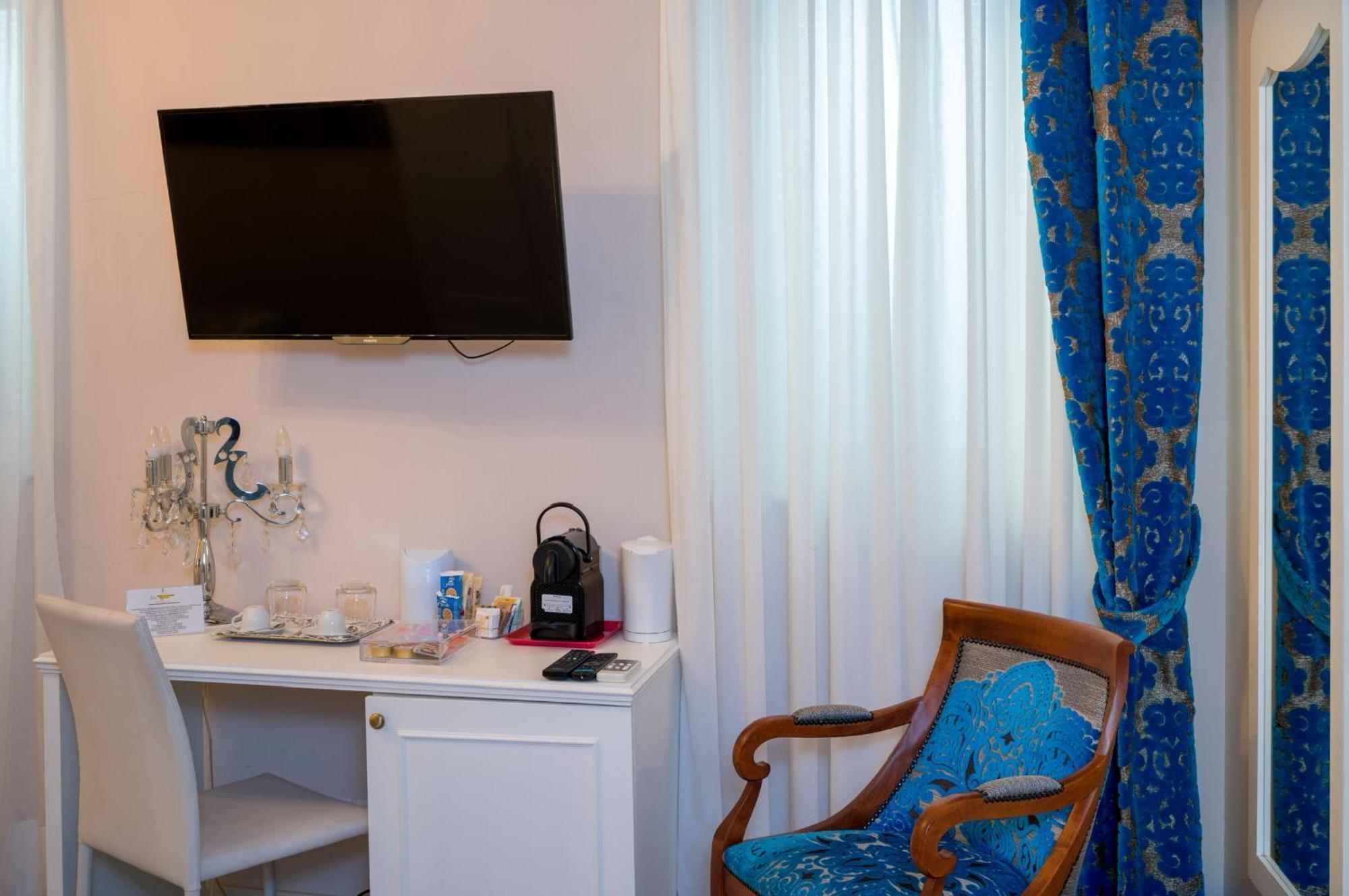 Porta Di Mezzo Luxury Suites & Rooms Taormine Extérieur photo