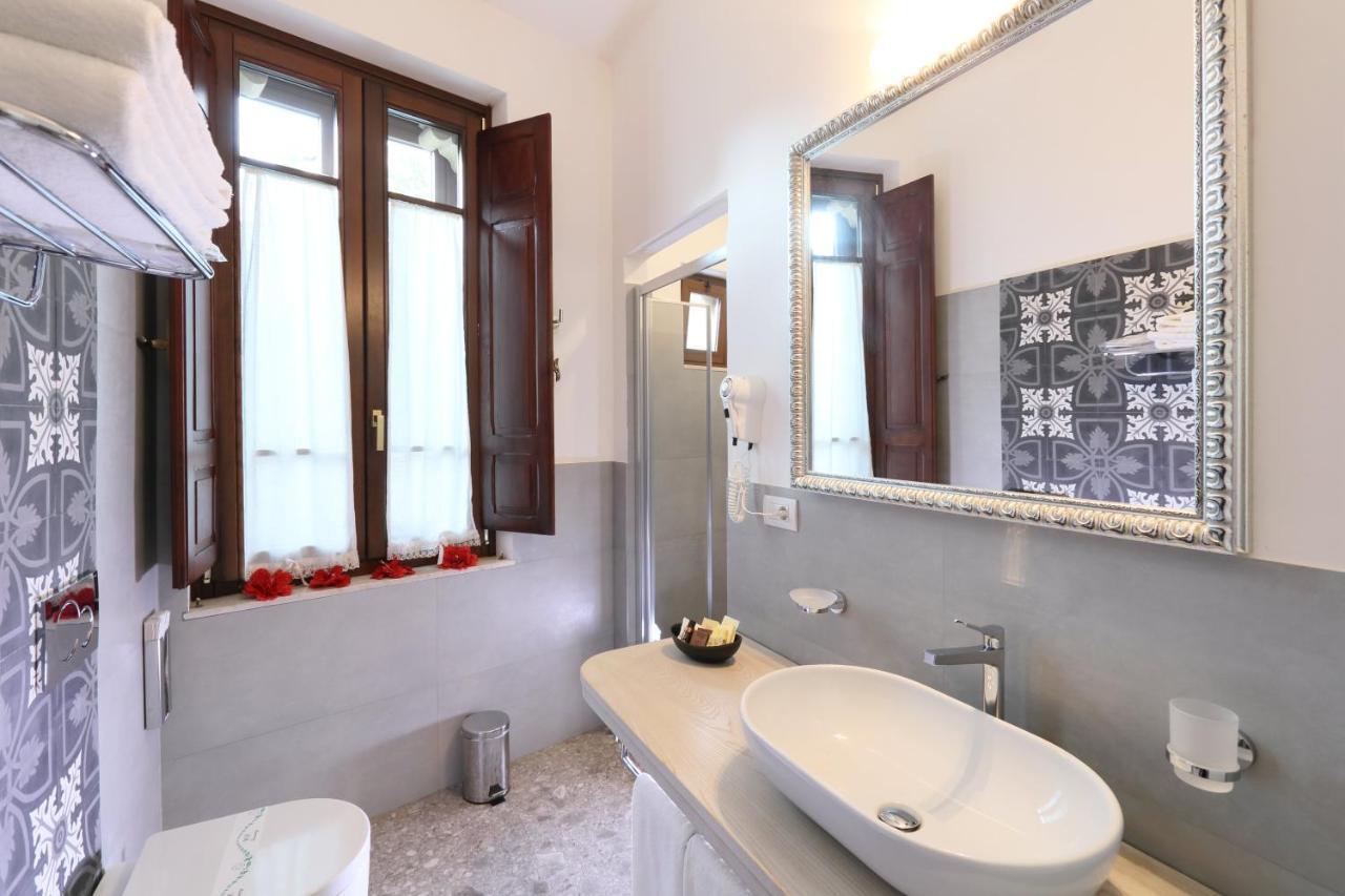 Porta Di Mezzo Luxury Suites & Rooms Taormine Extérieur photo